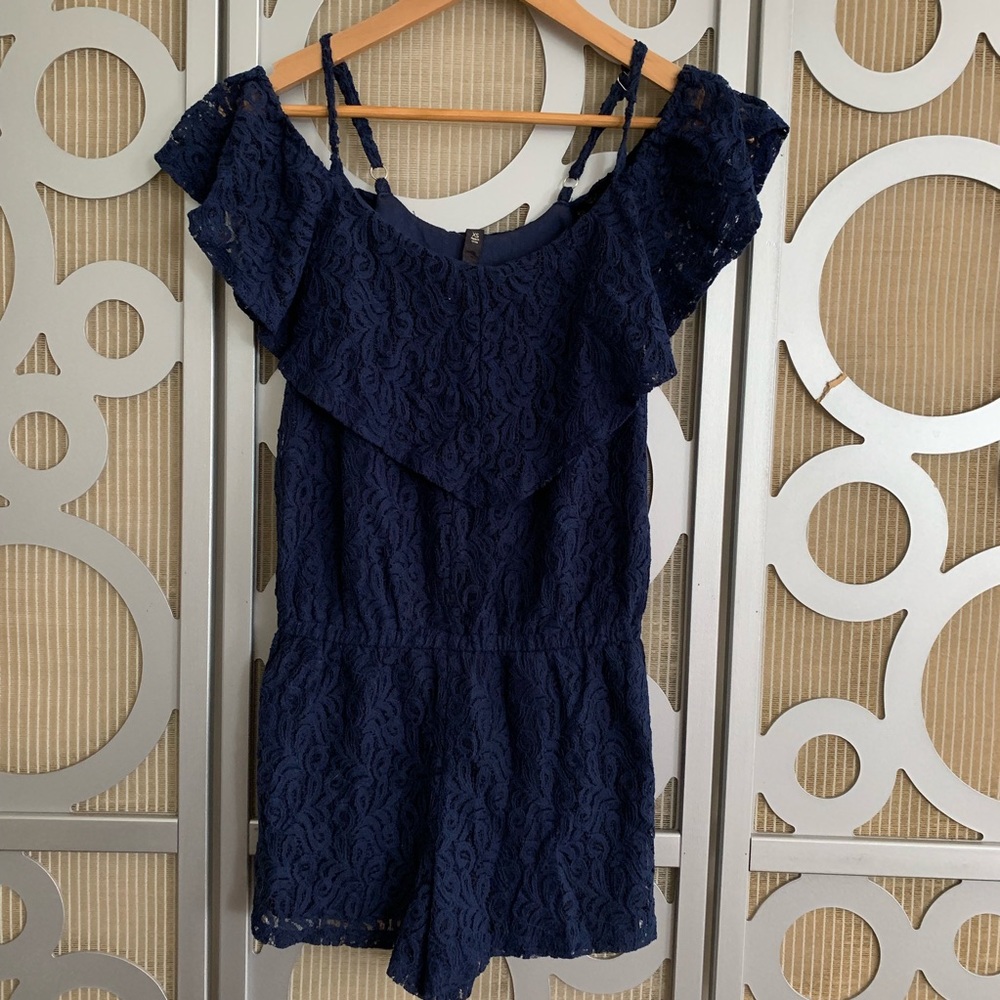 JESSICA SIMPSON cold shoulder navy lace romper XS
